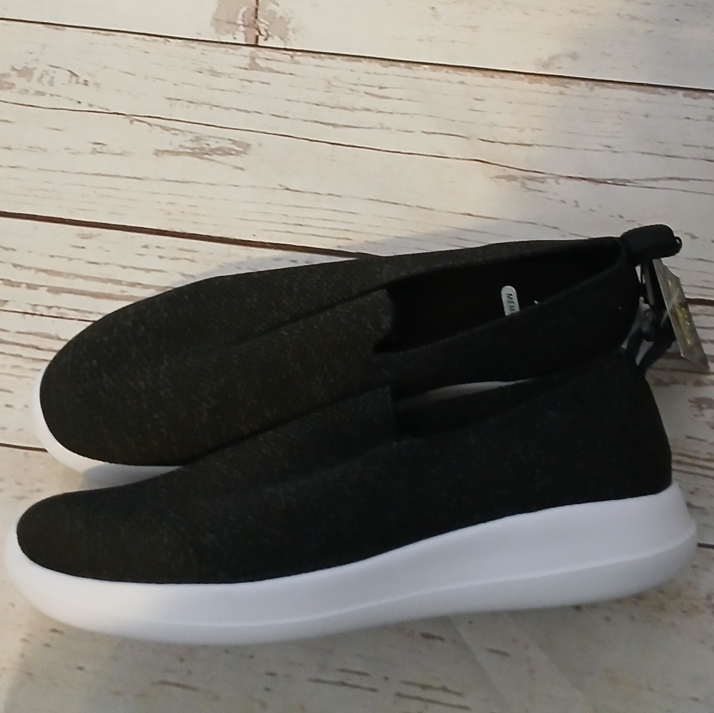 Athletic Works women's comfort low vamp shoes with memory foam black size 10